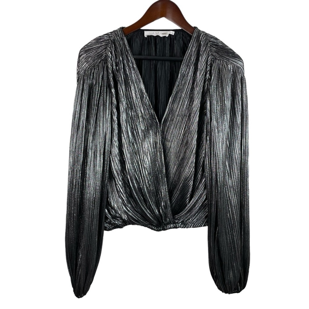 ASTR | Primadonna Silver Black Surplice Neck Cropped Blouse
